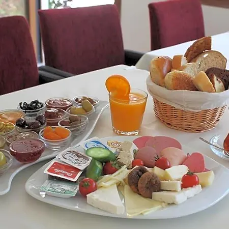 Hotel Bronze 3*